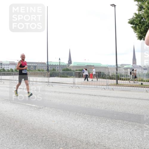 29.06.2025 - hella hamburg halbmarathon Lena Gebhardt http://msf.ph/oto/8402875 29.06.2025 10:23:59 Lombardsbrücke 8149, 11454, 1005, 1009, 1048, 1304, 1389, 1444, 1545, 2125, 2489, 3013, 3185, 3285, 3579, 4122, 4391, 4597, 4646, 4684, 4990, 4993, 5039, 5055, 5160, 5258, 5260, 5358, 5406, 5661, 5954, 6747, 7013, 7426, 7920, 8031, 8141, 8149, 8181, 8187, 8502, 8676, 8717, 9217, 9603, 9715, 10649, 11044, 11300, 11306, 11347, 11415, 11454, 11793, 13149, 14521, 15739, 15853, 16185, 16251, 17199 meine-sportfotos.de