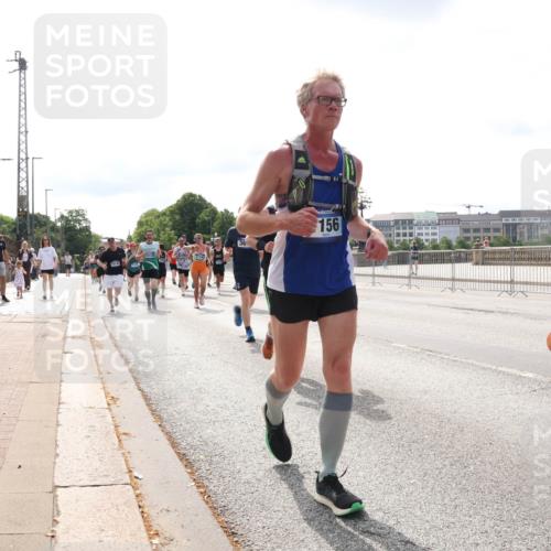 29.06.2025 - hella hamburg halbmarathon Lena Gebhardt http://msf.ph/oto/8403060 29.06.2025 10:16:22 Lombardsbrücke 156, 1538, 1156, 1212, 1244, 1308, 1599, 1651, 1825, 2071, 2076, 2165, 2347, 2436, 2803, 2835, 2912, 3030, 3134, 3156, 3484, 3648, 3687, 4478, 4583, 4637, 4828, 5046, 5294, 5423, 6024, 6488, 7158, 7358, 7753, 7897, 8169, 8274, 8295, 8317, 8554, 8597, 8645, 8707, 8746, 8847, 8857, 8885, 9601, 9628, 9664, 9675, 9784, 9802, 9810, 9881, 10076, 10107, 10139, 10141, 10183, 10292, 10844, 10990, 11113, 11303, 11344, 11345, 11478, 11774, 11783, 11818, 12427 meine-sportfotos.de