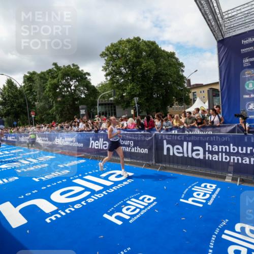29.06.2025 - hella hamburg halbmarathon Zöllner http://msf.ph/oto/8403075 29.06.2025 10:38:41 Ziel 4148, 5248, 9403, 11379, 12772, 14905, 17154, 18188, 19004 meine-sportfotos.de