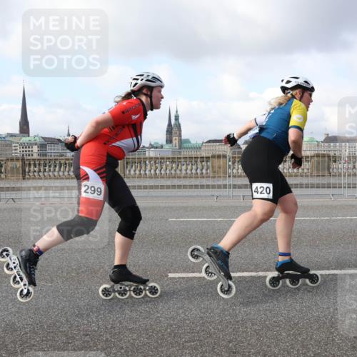 29.06.2025 - hella hamburg halbmarathon Lena Gebhardt http://msf.ph/oto/8403088 29.06.2025 08:53:30 Lombardsbrücke 299, 420 meine-sportfotos.de