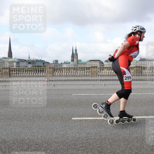 29.06.2025 - hella hamburg halbmarathon Lena Gebhardt http://msf.ph/oto/8403192 29.06.2025 08:53:30 Lombardsbrücke 20420, 299, 42 meine-sportfotos.de