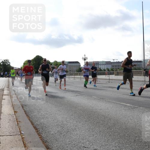 29.06.2025 - hella hamburg halbmarathon Lena Gebhardt http://msf.ph/oto/8403293 29.06.2025 09:49:15 Lombardsbrücke 18158, 18193, 6149, 1042, 1571, 1600, 1603, 2044, 2707, 2745, 2750, 2797, 2849, 2980, 3014, 3116, 4062, 4148, 4766, 5003, 5050, 5124, 5648, 5889, 6037, 6047, 6149, 6771, 7035, 7109, 7310, 7482, 7743, 7981, 8002, 8121, 8358, 9640, 9643, 10190, 10369, 10451, 10738, 10877, 11106, 11177, 11423, 11447, 11952, 12088, 12091, 12098, 12168, 12739, 13064, 13137, 13158, 13190, 13372, 13755, 13900, 14075, 14311, 14359, 14603, 14667 meine-sportfotos.de