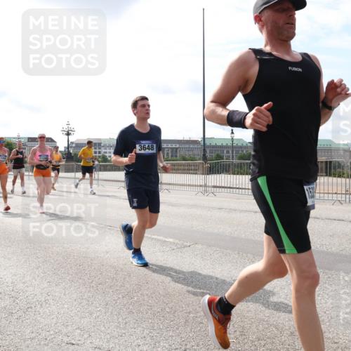 29.06.2025 - hella hamburg halbmarathon Lena Gebhardt http://msf.ph/oto/8403306 29.06.2025 10:16:24 Lombardsbrücke 13727, 0139, 11344, 11345, 3648, 1156, 1212, 1244, 1308, 1599, 1651, 1825, 2071, 2076, 2165, 2347, 2436, 2803, 2835, 2912, 3030, 3134, 3156, 3484, 3648, 3687, 4478, 4583, 4637, 4828, 5046, 5294, 5423, 6024, 6488, 7158, 7358, 7753, 7897, 8169, 8274, 8295, 8317, 8554, 8597, 8645, 8707, 8847, 8857, 9601, 9628, 9664, 9676, 9784, 9802, 9810, 9881, 10076, 10107, 10139, 10141, 10183, 10232, 10292, 10844, 10990, 11113, 11303, 11344, 11345, 11478, 11818 meine-sportfotos.de