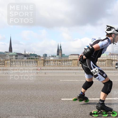 29.06.2025 - hella hamburg halbmarathon Lena Gebhardt http://msf.ph/oto/8403617 29.06.2025 08:54:04 Lombardsbrücke 543 meine-sportfotos.de