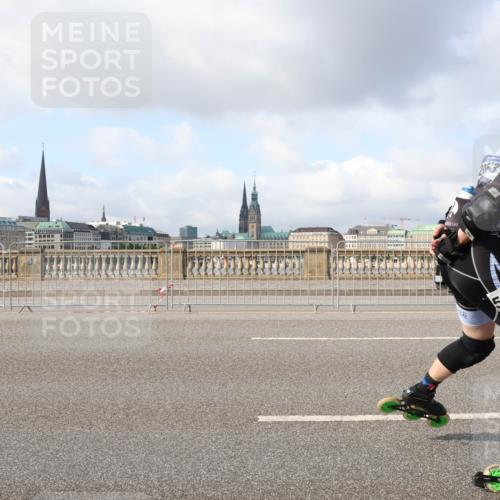 29.06.2025 - hella hamburg halbmarathon Lena Gebhardt http://msf.ph/oto/8403652 29.06.2025 08:54:04 Lombardsbrücke 203, 543 meine-sportfotos.de