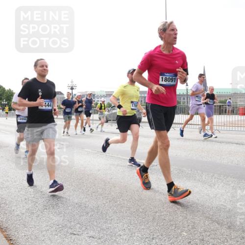 29.06.2025 - hella hamburg halbmarathon Lena Gebhardt http://msf.ph/oto/8403785 29.06.2025 10:24:05 Lombardsbrücke 8717, 18998, 444, 5358, 1759, 18091, 17510, 9603, 1005, 1009, 1304, 1389, 1444, 1545, 2125, 2132, 2477, 2489, 3013, 3185, 3285, 3579, 4122, 4162, 4597, 4646, 4684, 4719, 4990, 4993, 5039, 5055, 5160, 5258, 5260, 5358, 5661, 5954, 6478, 6524, 6526, 6747, 7013, 7426, 7528, 7920, 8031, 8141, 8149, 8167, 8181, 8187, 8297, 8502, 8676, 8717, 9063, 9217, 9603, 9715, 10649, 11044, 11300, 11306, 11347, 11415, 11454, 11793, 12210, 13149, 13711, 14521, 15739, 15853 meine-sportfotos.de