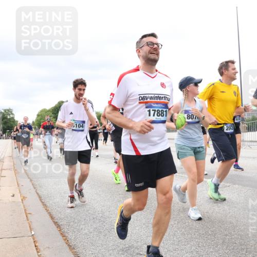 29.06.2025 - hella hamburg halbmarathon Lena Gebhardt http://msf.ph/oto/8404250 29.06.2025 10:58:29 Lombardsbrücke 104, 17881, 807, 2043, 9636, 226, 1001, 1326, 1365, 1380, 1388, 1514, 1646, 1845, 2043, 2169, 2273, 2275, 2449, 2649, 3416, 3540, 3565, 3868, 4042, 4043, 4117, 4225, 4294, 5104, 5159, 5655, 5676, 5732, 5782, 5988, 6010, 6554, 6588, 6702, 6825, 6927, 7095, 7096, 7262, 7617, 7664, 7783, 7870, 7933, 7967, 7977, 7990, 8076, 8439, 8440, 8441, 8442, 8512, 8592, 8701, 8752, 8888, 9123, 9180, 9225, 9239, 9319, 9481, 9563, 9636, 9832, 9889, 9960, 9982, 10498 meine-sportfotos.de