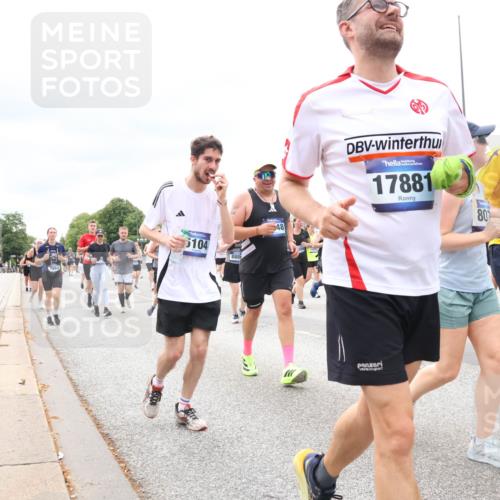 29.06.2025 - hella hamburg halbmarathon Lena Gebhardt http://msf.ph/oto/8404282 29.06.2025 10:58:29 Lombardsbrücke 5104, 888, 548, 17881, 80, 2043, 1001, 1326, 1365, 1380, 1388, 1514, 1646, 1845, 2043, 2169, 2273, 2275, 2449, 2649, 3416, 3540, 3565, 3868, 4042, 4043, 4117, 4225, 4294, 5104, 5159, 5655, 5676, 5732, 5782, 5988, 6010, 6554, 6588, 6702, 6825, 6927, 7095, 7096, 7262, 7617, 7664, 7783, 7870, 7933, 7967, 7977, 7990, 8076, 8439, 8440, 8441, 8442, 8512, 8592, 8701, 8752, 8888, 9123, 9180, 9225, 9239, 9319, 9481, 9563, 9636, 9832, 9889, 9960, 9982, 10498 meine-sportfotos.de
