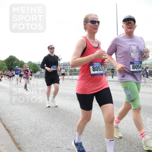 29.06.2025 - hella hamburg halbmarathon Lena Gebhardt http://msf.ph/oto/8404343 29.06.2025 10:41:03 Lombardsbrücke 1234, 16291, 80534, 8054, 1075, 1317, 1323, 1731, 2042, 2173, 2206, 2229, 2299, 2805, 2858, 3121, 3306, 3432, 3532, 3533, 3694, 4044, 4234, 4411, 4412, 4530, 4612, 4638, 4774, 4775, 4972, 5086, 5225, 5549, 5688, 5689, 5753, 5928, 6088, 6098, 6163, 6289, 6474, 6842, 7293, 7661, 7821, 7829, 7956, 8053, 8054, 8293, 8385, 8429, 8430, 8751, 8769, 8878, 8992, 9009, 9237, 9962, 10269, 10407, 10644, 10835, 11053 meine-sportfotos.de