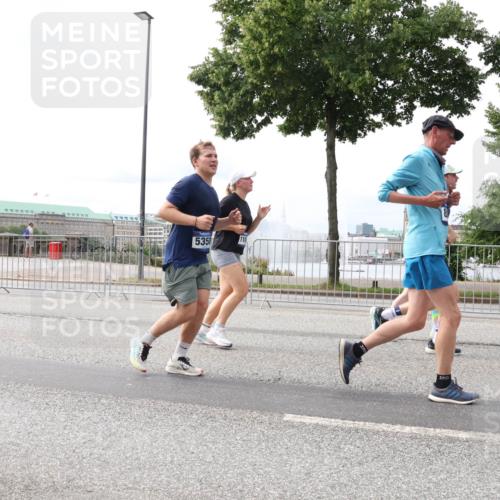 29.06.2025 - hella hamburg halbmarathon Lena Gebhardt http://msf.ph/oto/8404465 29.06.2025 10:24:09 Lombardsbrücke 5358, 1005, 1009, 1064, 1389, 1444, 1545, 2125, 2132, 2477, 2489, 3013, 3185, 3285, 3579, 3786, 4122, 4162, 4464, 4597, 4646, 4684, 4719, 4990, 4993, 5039, 5055, 5258, 5260, 5358, 5661, 5954, 6478, 6524, 6526, 7013, 7426, 7528, 7920, 7975, 8031, 8141, 8149, 8167, 8181, 8187, 8297, 8502, 8676, 8717, 9063, 9217, 9603, 10649, 11044, 11306, 11347, 11415, 11454, 11793, 12210, 13149, 13380, 13573, 13711, 14143, 14521, 15739, 15853 meine-sportfotos.de