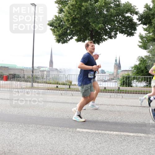 29.06.2025 - hella hamburg halbmarathon Lena Gebhardt http://msf.ph/oto/8404523 29.06.2025 10:24:10 Lombardsbrücke 535, 1005, 1009, 1064, 1389, 1444, 1545, 2125, 2132, 2477, 2489, 3013, 3185, 3285, 3579, 3786, 4122, 4162, 4464, 4597, 4684, 4719, 4990, 4993, 5039, 5055, 5258, 5260, 5358, 5661, 5954, 6478, 6524, 6526, 7013, 7426, 7528, 7920, 7975, 8031, 8141, 8149, 8167, 8181, 8187, 8297, 8502, 8676, 8717, 9063, 9217, 9603, 10649, 11044, 11306, 11347, 11415, 11454, 12210, 13149, 13380, 13573, 13711, 14143, 14521, 15739, 15853 meine-sportfotos.de