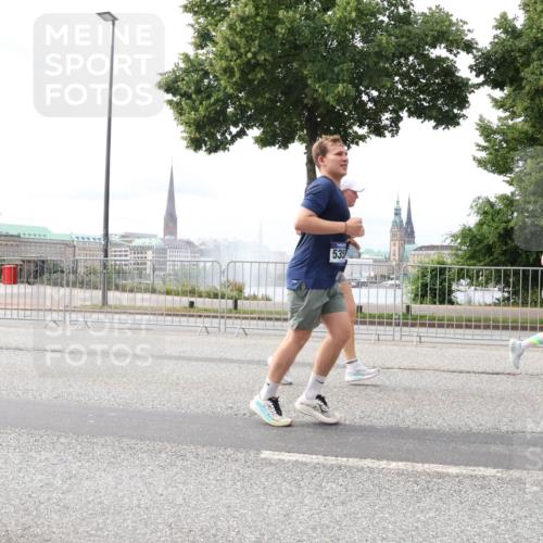 29.06.2025 - hella hamburg halbmarathon Lena Gebhardt http://msf.ph/oto/8404553 29.06.2025 10:24:10 Lombardsbrücke 535, 45, 1005, 1009, 1064, 1389, 1444, 1545, 2125, 2132, 2477, 2489, 3013, 3185, 3285, 3579, 3786, 4122, 4162, 4464, 4597, 4684, 4719, 4990, 4993, 5039, 5055, 5258, 5260, 5358, 5661, 5954, 6478, 6524, 6526, 7013, 7426, 7528, 7920, 7975, 8031, 8141, 8149, 8167, 8181, 8187, 8297, 8502, 8676, 8717, 9063, 9217, 9603, 10649, 11044, 11306, 11347, 11415, 11454, 12210, 13149, 13380, 13573, 13711, 14143, 14521, 15739, 15853 meine-sportfotos.de