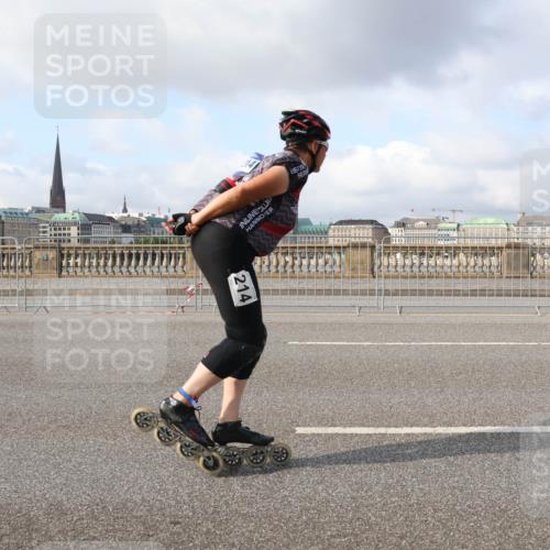 29.06.2025 - hella hamburg halbmarathon Lena Gebhardt http://msf.ph/oto/8404783 29.06.2025 08:54:15 Lombardsbrücke 214 meine-sportfotos.de