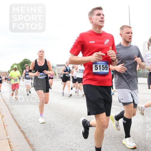 29.06.2025 - hella hamburg halbmarathon Lena Gebhardt http://msf.ph/oto/8404809 29.06.2025 10:58:33 Lombardsbrücke 10498, 14935, 16878, 386, 12310, 5159, 11708, 1001, 1326, 1365, 1380, 1514, 1646, 1845, 2043, 2169, 2273, 2275, 2449, 2649, 2929, 3416, 3540, 3565, 3868, 4042, 4043, 4117, 4225, 4294, 5104, 5159, 5655, 5732, 5782, 5988, 6010, 6330, 6341, 6554, 6588, 6633, 6702, 6825, 6927, 7095, 7096, 7262, 7443, 7617, 7664, 7783, 7870, 7933, 7967, 8076, 8439, 8440, 8441, 8442, 8512, 8592, 8701, 8752, 8888, 9123, 9221, 9225, 9239, 9563, 9636, 9889, 9960, 9982, 10498 meine-sportfotos.de