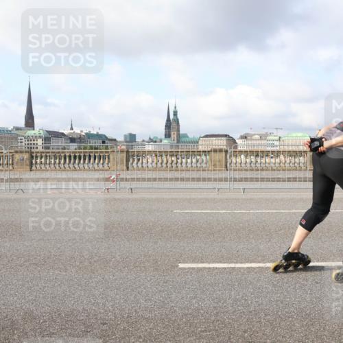 29.06.2025 - hella hamburg halbmarathon Lena Gebhardt http://msf.ph/oto/8404917 29.06.2025 08:54:15 Lombardsbrücke 214 meine-sportfotos.de