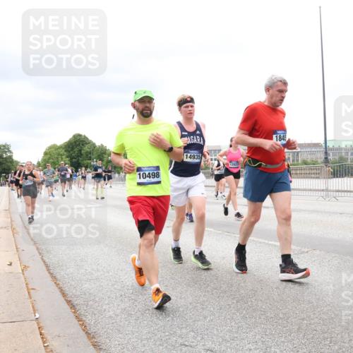 29.06.2025 - hella hamburg halbmarathon Lena Gebhardt http://msf.ph/oto/8405155 29.06.2025 10:58:36 Lombardsbrücke 10498, 14935, 12023, 1845, 19183, 1001, 1326, 1365, 1380, 1514, 1646, 1845, 2043, 2169, 2273, 2275, 2449, 2649, 2929, 3416, 3540, 3565, 3868, 4042, 4043, 4117, 4225, 4294, 5104, 5159, 5655, 5732, 5782, 5988, 6010, 6330, 6341, 6554, 6588, 6633, 6638, 6702, 6825, 6927, 7095, 7096, 7262, 7443, 7617, 7664, 7783, 7870, 7933, 7957, 7967, 8076, 8439, 8440, 8441, 8442, 8489, 8592, 8701, 8752, 8888, 9123, 9221, 9225, 9239, 9563, 9636, 9889, 9960, 9982, 10498 meine-sportfotos.de
