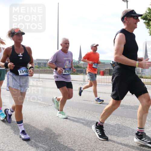29.06.2025 - hella hamburg halbmarathon Lena Gebhardt http://msf.ph/oto/8405213 29.06.2025 10:16:35 Lombardsbrücke 17838, 11, 1548, 8707, 7158, 1117, 1212, 1240, 1244, 1403, 1599, 1602, 1825, 2347, 2803, 2835, 2912, 3030, 3088, 3134, 3156, 3176, 3450, 3484, 3648, 3687, 4478, 4583, 4637, 5036, 5037, 5046, 5294, 6024, 6328, 6488, 6742, 6941, 6948, 7158, 7358, 7753, 8274, 8295, 8317, 8597, 8619, 8645, 8707, 8847, 8857, 9091, 9208, 9332, 9492, 9601, 9628, 9664, 9676, 9802, 9810, 9881, 10076, 10107, 10139, 10141, 10183, 10232, 10292, 10844, 10990, 11344, 11345 meine-sportfotos.de