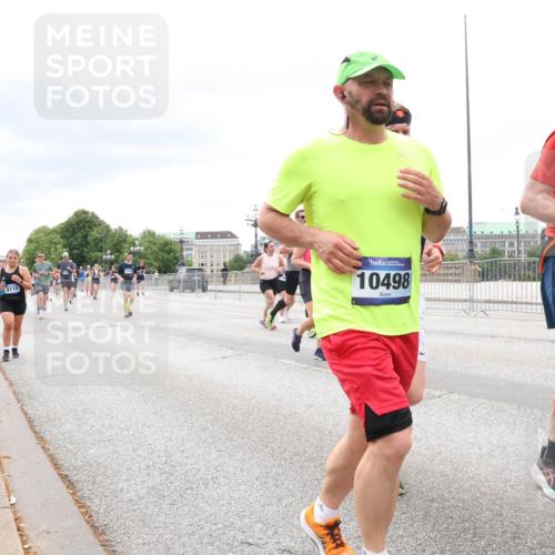 29.06.2025 - hella hamburg halbmarathon Lena Gebhardt http://msf.ph/oto/8405224 29.06.2025 10:58:36 Lombardsbrücke 9110, 10498, 1845, 1001, 1326, 1365, 1380, 1514, 1646, 1845, 2043, 2169, 2273, 2275, 2449, 2649, 2929, 3416, 3540, 3565, 3868, 4042, 4043, 4117, 4225, 4294, 5104, 5159, 5655, 5732, 5782, 5988, 6010, 6330, 6341, 6554, 6588, 6633, 6638, 6702, 6825, 6927, 7095, 7096, 7262, 7443, 7617, 7664, 7783, 7870, 7933, 7957, 7967, 8076, 8439, 8440, 8441, 8442, 8489, 8592, 8701, 8752, 8888, 9123, 9221, 9225, 9239, 9563, 9636, 9889, 9960, 9982, 10498 meine-sportfotos.de