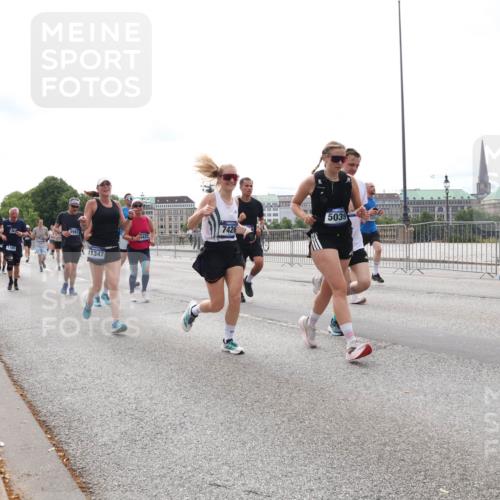29.06.2025 - hella hamburg halbmarathon Lena Gebhardt http://msf.ph/oto/8405239 29.06.2025 10:24:15 Lombardsbrücke 11347, 7426, 5039, 1005, 1009, 1064, 1389, 1444, 1545, 2132, 2477, 2489, 3013, 3185, 3285, 3579, 3786, 4122, 4162, 4464, 4597, 4684, 4719, 4990, 4993, 5039, 5055, 5258, 5260, 5358, 5661, 5954, 6478, 6524, 6526, 7013, 7426, 7528, 7920, 7975, 8141, 8149, 8167, 8187, 8297, 8502, 8717, 9063, 9217, 9603, 11044, 11306, 11347, 11415, 11454, 12210, 13149, 13380, 13573, 13638, 13711, 14143 meine-sportfotos.de
