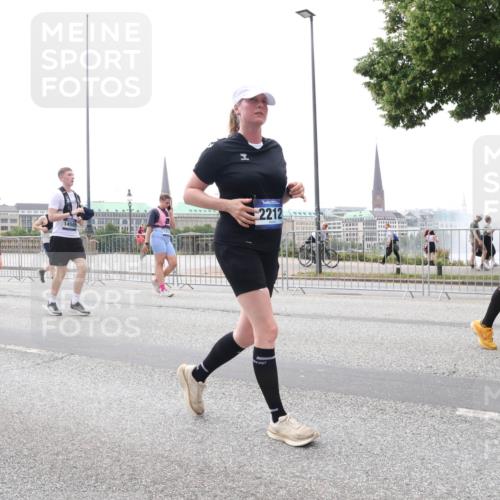 29.06.2025 - hella hamburg halbmarathon Lena Gebhardt http://msf.ph/oto/8405359 29.06.2025 10:50:20 Lombardsbrücke 16412, 7339, 14505, 2212, 1259, 1487, 1511, 1828, 2047, 3203, 3680, 3701, 3710, 3805, 3897, 4090, 4168, 4870, 4961, 5119, 5131, 5749, 5751, 5997, 6680, 6830, 7505, 7677, 7721, 7722, 7755, 8254, 8299, 8834, 9015, 9605, 9940, 10060, 10286, 10617, 10683, 10744, 11030, 11426, 11696, 11716, 11760, 12079, 13127, 13128, 13309, 13381, 13744, 13846, 13887, 14102, 14144, 14505, 14591, 14940, 15017, 15230, 15626 meine-sportfotos.de