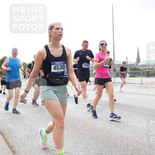29.06.2025 - hella hamburg halbmarathon Lena Gebhardt http://msf.ph/oto/8405427 29.06.2025 10:41:14 Lombardsbrücke 4775, 150, 18494, 4530, 7872, 4638, 8769, 1317, 1536, 1542, 1731, 2229, 2258, 2299, 2805, 2858, 3344, 3432, 3532, 3533, 3623, 3694, 4234, 4412, 4415, 4530, 4610, 4638, 4774, 4775, 5086, 5225, 5549, 5688, 5689, 5753, 5928, 5942, 6088, 6098, 6250, 6289, 6474, 6793, 6842, 6894, 7022, 7023, 7293, 7661, 7821, 7829, 8053, 8054, 8293, 8385, 8429, 8430, 8586, 8751, 8769, 8878, 8992, 9009, 9237, 9962, 10181, 10269, 10348, 10407, 10483, 10644, 10835, 11053, 11166 meine-sportfotos.de