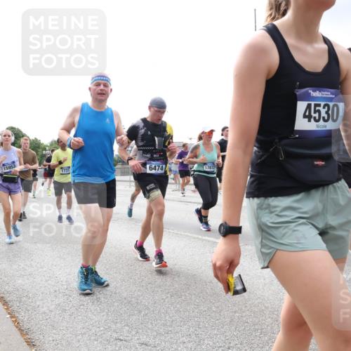 29.06.2025 - hella hamburg halbmarathon Lena Gebhardt http://msf.ph/oto/8405554 29.06.2025 10:41:15 Lombardsbrücke 4775, 10835, 15953, 1731, 6474, 17872, 4530, 1317, 1536, 1542, 1731, 2229, 2258, 2299, 2805, 2858, 3344, 3532, 3533, 3623, 3694, 4234, 4412, 4415, 4530, 4610, 4638, 4774, 4775, 5086, 5225, 5549, 5688, 5689, 5753, 5928, 5942, 6088, 6098, 6250, 6289, 6474, 6793, 6842, 6894, 7022, 7023, 7293, 7661, 7821, 7829, 8293, 8385, 8429, 8430, 8586, 8751, 8769, 8878, 8992, 9009, 9237, 9962, 10181, 10269, 10348, 10407, 10483, 10644, 10835, 11053, 11166 meine-sportfotos.de