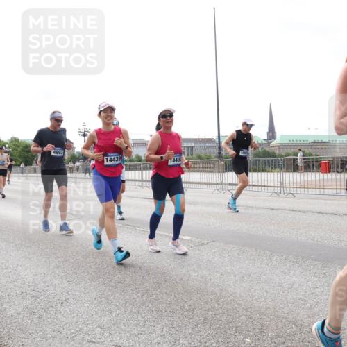 29.06.2025 - hella hamburg halbmarathon Lena Gebhardt http://msf.ph/oto/8405565 29.06.2025 10:24:17 Lombardsbrücke 1306, 4993, 14439, 14433, 16861, 11347, 1005, 1009, 1064, 1389, 1395, 1444, 1545, 2132, 2477, 2489, 3013, 3053, 3185, 3285, 3421, 3579, 3786, 4111, 4122, 4162, 4464, 4597, 4684, 4719, 4990, 4993, 5039, 5055, 5138, 5258, 5260, 5358, 5661, 5954, 6478, 6524, 6526, 7013, 7426, 7528, 7920, 7975, 8141, 8149, 8167, 8187, 8297, 8502, 8717, 9063, 9217, 9603, 11044, 11306, 11347, 11415, 12210, 13111, 13113, 13380, 13573, 13638, 13711, 14143 meine-sportfotos.de