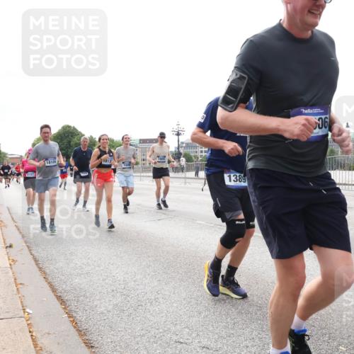 29.06.2025 - hella hamburg halbmarathon Lena Gebhardt http://msf.ph/oto/8405839 29.06.2025 10:24:20 Lombardsbrücke 8187, 18109, 7920, 1813, 1009, 1005, 1389, 06, 1005, 1009, 1064, 1389, 1395, 1444, 2132, 2280, 2477, 3013, 3053, 3132, 3185, 3285, 3421, 3579, 3786, 4111, 4122, 4162, 4221, 4464, 4597, 4684, 4719, 4990, 4993, 5039, 5138, 5258, 5260, 5661, 5829, 5830, 5954, 6478, 6524, 6526, 6570, 7013, 7426, 7528, 7920, 7975, 8141, 8149, 8167, 8187, 8297, 8502, 8717, 9063, 9217, 9603, 11306, 11347, 11415, 12070, 12210, 12303, 13111, 13113, 13380, 13573, 13638, 13711, 14143 meine-sportfotos.de