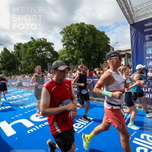 29.06.2025 - hella hamburg halbmarathon Zöllner http://msf.ph/oto/8405841 29.06.2025 10:40:52 Ziel 1631, 1882, 2750, 4634, 4889, 5014, 5026, 5745, 6429, 7080, 7109, 7378, 8074, 8629, 9547, 9979, 10369, 10934, 11959, 14092, 14661, 15351, 16201, 16249, 17486 meine-sportfotos.de