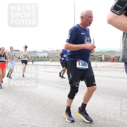 29.06.2025 - hella hamburg halbmarathon Lena Gebhardt http://msf.ph/oto/8405896 29.06.2025 10:24:20 Lombardsbrücke 3187, 18109, 171477, 1005, 1812, 1009, 7920, 2023, 1389, 1005, 1009, 1064, 1389, 1395, 1444, 2132, 2280, 2477, 3013, 3053, 3132, 3185, 3285, 3421, 3579, 3786, 4111, 4122, 4162, 4221, 4464, 4597, 4684, 4719, 4990, 4993, 5039, 5138, 5258, 5260, 5661, 5829, 5830, 5954, 6478, 6524, 6526, 6570, 7013, 7426, 7528, 7920, 7975, 8141, 8149, 8167, 8187, 8297, 8502, 8717, 9063, 9217, 9603, 11306, 11347, 11415, 12070, 12210, 12303, 13111, 13113, 13380, 13573, 13638, 13711, 14143 meine-sportfotos.de