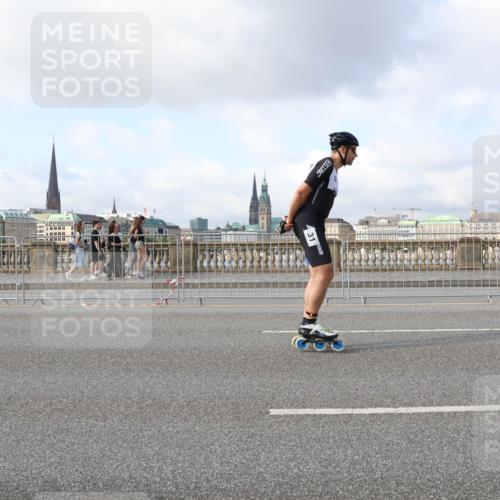 29.06.2025 - hella hamburg halbmarathon Lena Gebhardt http://msf.ph/oto/8406141 29.06.2025 08:54:24 Lombardsbrücke 3, 66 meine-sportfotos.de