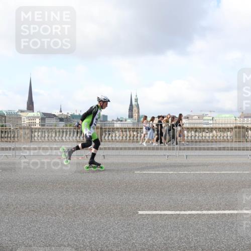 29.06.2025 - hella hamburg halbmarathon Lena Gebhardt http://msf.ph/oto/8406260 29.06.2025 08:54:30 Lombardsbrücke  meine-sportfotos.de