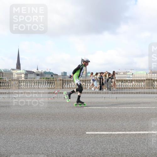 29.06.2025 - hella hamburg halbmarathon Lena Gebhardt http://msf.ph/oto/8406317 29.06.2025 08:54:30 Lombardsbrücke 383 meine-sportfotos.de
