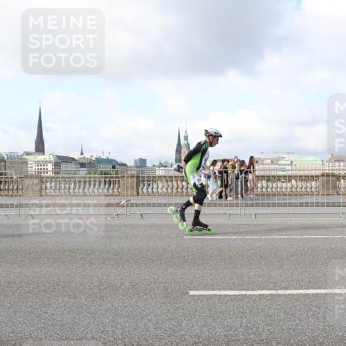 29.06.2025 - hella hamburg halbmarathon Lena Gebhardt http://msf.ph/oto/8406355 29.06.2025 08:54:30 Lombardsbrücke 383 meine-sportfotos.de