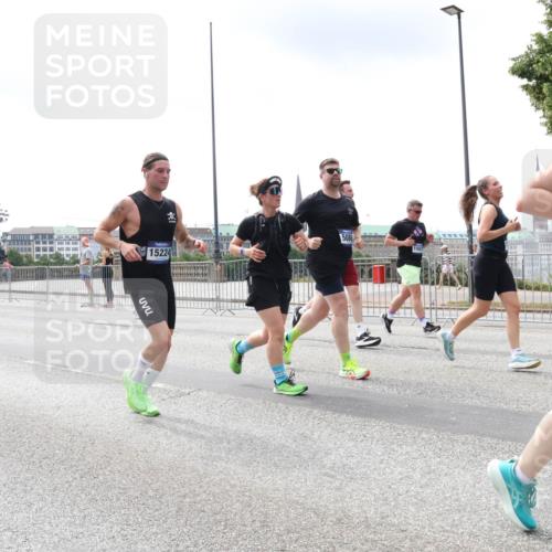 29.06.2025 - hella hamburg halbmarathon Lena Gebhardt http://msf.ph/oto/8406534 29.06.2025 10:41:20 Lombardsbrücke 775, 15224, 5086, 1185, 1314, 1317, 1536, 1542, 1623, 1731, 2153, 2229, 2258, 2805, 2858, 3344, 3532, 3533, 3623, 4234, 4412, 4415, 4530, 4610, 4638, 4774, 4775, 5086, 5225, 5549, 5688, 5689, 5928, 5942, 6088, 6098, 6250, 6474, 6793, 6842, 6894, 7022, 7023, 7661, 7821, 7829, 8293, 8385, 8586, 8751, 8769, 8848, 8878, 8992, 9009, 9237, 9962, 10181, 10269, 10348, 10407, 10483, 10644, 10835, 11011, 11053, 11166 meine-sportfotos.de