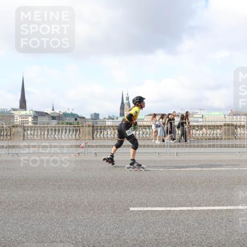 29.06.2025 - hella hamburg halbmarathon Lena Gebhardt http://msf.ph/oto/8406803 29.06.2025 08:54:31 Lombardsbrücke 22, 383 meine-sportfotos.de