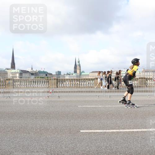 29.06.2025 - hella hamburg halbmarathon Lena Gebhardt http://msf.ph/oto/8406968 29.06.2025 08:54:31 Lombardsbrücke 383 meine-sportfotos.de