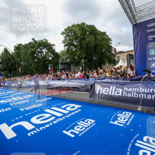 29.06.2025 - hella hamburg halbmarathon Zöllner http://msf.ph/oto/8407081 29.06.2025 10:42:02 Ziel 5690, 6593, 7363, 8694, 11417, 12292, 13196, 15846, 16507, 17864, 17926, 18920, 19046 meine-sportfotos.de