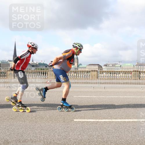 29.06.2025 - hella hamburg halbmarathon Lena Gebhardt http://msf.ph/oto/8407141 29.06.2025 08:54:41 Lombardsbrücke 460, 316, 231 meine-sportfotos.de