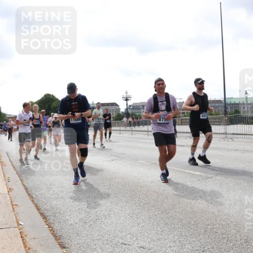 29.06.2025 - hella hamburg halbmarathon Lena Gebhardt http://msf.ph/oto/8407159 29.06.2025 10:41:24 Lombardsbrücke 3851, 11686, 875, 4412, 1314, 1317, 1509, 1536, 1542, 1623, 1731, 2153, 2229, 2258, 2805, 3344, 3532, 3533, 3623, 4234, 4412, 4415, 4610, 4638, 5086, 5225, 5549, 5688, 5689, 5928, 5942, 6088, 6250, 6450, 6474, 6793, 6842, 6894, 7022, 7023, 7661, 7821, 7829, 7968, 8004, 8162, 8163, 8293, 8385, 8586, 8751, 8769, 8848, 8878, 8992, 9962, 10181, 10269, 10348, 10407, 10483, 10644, 10835, 11011, 11166 meine-sportfotos.de