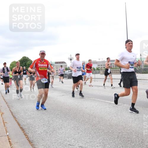 29.06.2025 - hella hamburg halbmarathon Lena Gebhardt http://msf.ph/oto/8407161 29.06.2025 10:58:50 Lombardsbrücke 9123, 17554, 9563, 87531, 7967, 2649, 1326, 1365, 1380, 1514, 1646, 2057, 2449, 2621, 2649, 2929, 3231, 3373, 3416, 3540, 3565, 3868, 3966, 4042, 4043, 4225, 4294, 4312, 4577, 4648, 5016, 5159, 5211, 5400, 5655, 5732, 5988, 6010, 6167, 6301, 6330, 6341, 6554, 6588, 6599, 6633, 6638, 6702, 6927, 7095, 7096, 7443, 7870, 7933, 7957, 7967, 8489, 8544, 8545, 8547, 8592, 8631, 8701, 8752, 9123, 9221, 9225, 9563, 9889, 9960, 9982, 10498 meine-sportfotos.de