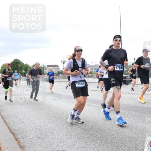 29.06.2025 - hella hamburg halbmarathon Lena Gebhardt http://msf.ph/oto/8408037 29.06.2025 10:58:57 Lombardsbrücke 8701, 9225, 3565, 3416, 17659, 17651, 6702, 13, 1, 1326, 1365, 1380, 1514, 1646, 1751, 1839, 2057, 2449, 2621, 2649, 2861, 2929, 3035, 3231, 3373, 3416, 3536, 3565, 3966, 4042, 4043, 4225, 4294, 4312, 4577, 4648, 5016, 5211, 5400, 5646, 5732, 6010, 6167, 6301, 6330, 6341, 6554, 6588, 6599, 6633, 6638, 6702, 6927, 6969, 7095, 7096, 7288, 7443, 7870, 7910, 7933, 7957, 7967, 8489, 8544, 8545, 8547, 8592, 8631, 8701, 8748, 8752, 8932, 9221, 9225, 9563, 9889, 9960, 9982 meine-sportfotos.de