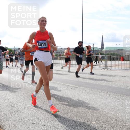 29.06.2025 - hella hamburg halbmarathon Lena Gebhardt http://msf.ph/oto/8408218 29.06.2025 10:16:50 Lombardsbrücke 117, 9891, 17845, 3088, 8619, 18675, 1117, 1137, 1212, 1240, 1244, 1298, 1331, 1348, 1403, 1553, 1599, 1602, 1825, 2225, 2347, 2912, 3030, 3088, 3156, 3176, 3210, 3450, 3484, 3622, 3687, 4478, 5036, 5037, 6024, 6328, 6488, 6742, 6941, 6948, 7114, 7115, 7158, 7257, 7345, 7358, 7360, 7376, 7753, 7924, 7928, 8263, 8295, 8317, 8513, 8597, 8619, 8645, 8707, 8847, 8857, 8983, 9091, 9208, 9332, 9492, 9628, 9664, 9676, 9810, 10076, 10139, 10141, 10232 meine-sportfotos.de