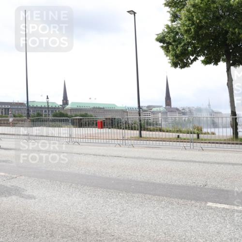 29.06.2025 - hella hamburg halbmarathon Lena Gebhardt http://msf.ph/oto/8408246 29.06.2025 10:41:31 Lombardsbrücke 3532, 14376, 1314, 1317, 1509, 1536, 1542, 1623, 1731, 2153, 2229, 2258, 2805, 3344, 3532, 3533, 3623, 4412, 4415, 4541, 4610, 4638, 4787, 5086, 5225, 5432, 5549, 5688, 5689, 5928, 5942, 6088, 6250, 6320, 6450, 6474, 6618, 6793, 6894, 7022, 7023, 7477, 7661, 7821, 7829, 7968, 8004, 8162, 8163, 8293, 8300, 8301, 8385, 8443, 8586, 8751, 8769, 8848, 8878, 8897, 8992, 9588, 9962, 10181, 10269, 10348, 10407, 10483, 10835, 11011, 11166 meine-sportfotos.de
