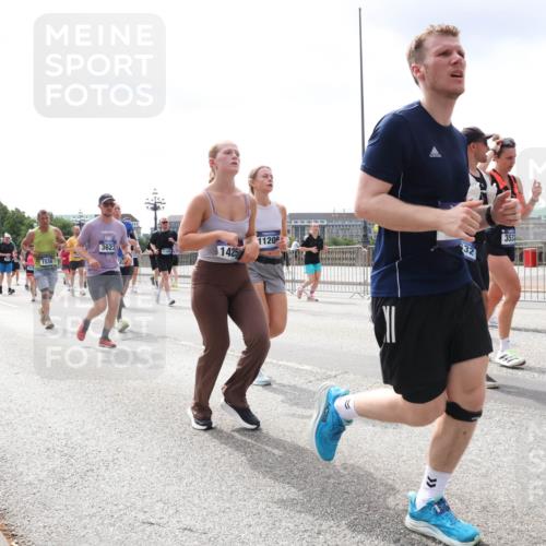 29.06.2025 - hella hamburg halbmarathon Lena Gebhardt http://msf.ph/oto/8408485 29.06.2025 10:41:33 Lombardsbrücke 1536, 3623, 1425, 11200, 32, 1314, 1509, 1536, 1542, 1623, 1712, 1731, 2153, 2229, 2258, 2805, 3344, 3532, 3533, 3623, 4412, 4415, 4541, 4610, 4638, 4787, 5086, 5225, 5432, 5688, 5689, 5928, 5942, 6088, 6250, 6320, 6450, 6474, 6618, 6793, 6894, 7022, 7023, 7477, 7661, 7821, 7968, 8004, 8162, 8163, 8293, 8300, 8301, 8385, 8443, 8586, 8751, 8769, 8848, 8878, 8897, 8992, 9588, 9962, 10181, 10269, 10348, 10407, 10483, 10835, 11011, 11166 meine-sportfotos.de