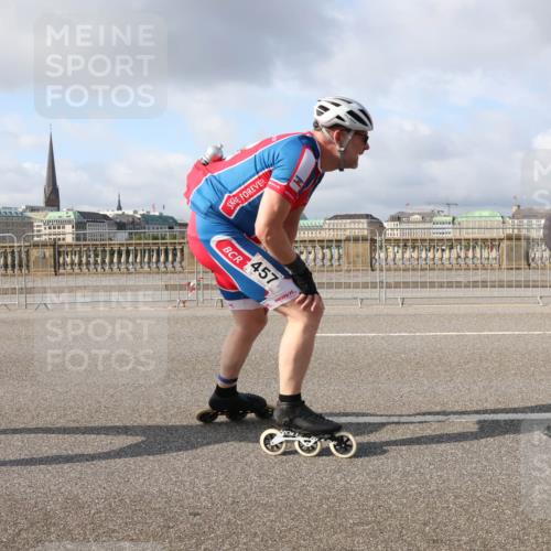 29.06.2025 - hella hamburg halbmarathon Lena Gebhardt http://msf.ph/oto/8408811 29.06.2025 08:55:06 Lombardsbrücke 1457 meine-sportfotos.de