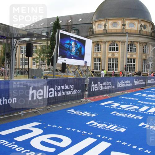 29.06.2025 - hella hamburg halbmarathon Michael Strokosch http://msf.ph/oto/8408876 29.06.2025 08:36:55 Ziel  meine-sportfotos.de