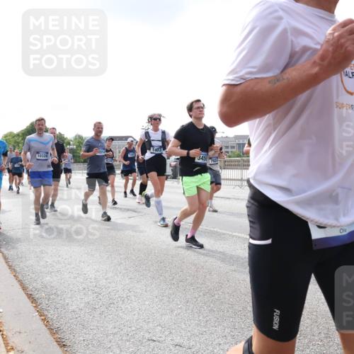 29.06.2025 - hella hamburg halbmarathon Lena Gebhardt http://msf.ph/oto/8409082 29.06.2025 10:16:55 Lombardsbrücke 1117, 1137, 1240, 1298, 1331, 1348, 1356, 1403, 1553, 1602, 1825, 2225, 2347, 2908, 2912, 3088, 3156, 3176, 3210, 3450, 3484, 3622, 3687, 4478, 5036, 5037, 5390, 5929, 5930, 5995, 6328, 6488, 6742, 6941, 6948, 7114, 7115, 7158, 7257, 7345, 7358, 7360, 7376, 7924, 7928, 8263, 8295, 8317, 8513, 8558, 8619, 8707, 8847, 8857, 8983, 9091, 9208, 9332, 9492, 9664, 9676, 10076, 10232 meine-sportfotos.de