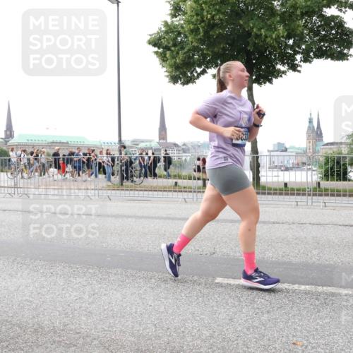 29.06.2025 - hella hamburg halbmarathon Lena Gebhardt http://msf.ph/oto/8409241 29.06.2025 10:50:50 Lombardsbrücke 1129, 1203, 1208, 1259, 1404, 1828, 1930, 2047, 2200, 2358, 2859, 3184, 3229, 3647, 3680, 3838, 3934, 4642, 4695, 4771, 4848, 4961, 5131, 5286, 5289, 6178, 7133, 7141, 7161, 7505, 7677, 7770, 7771, 7825, 7938, 8200, 8299, 8779, 8833, 8834, 8986, 9096, 9168, 9933, 10029, 10437, 10552, 10614, 10636, 10744, 11052, 11252, 11577, 12392, 12393, 14102, 14534, 14591, 15017, 15230, 15416 meine-sportfotos.de