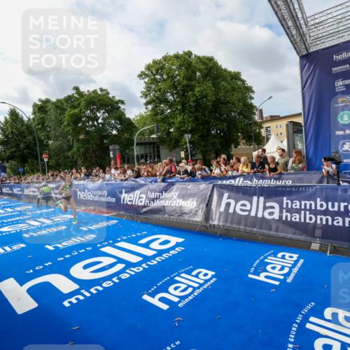 29.06.2025 - hella hamburg halbmarathon Zöllner http://msf.ph/oto/8409333 29.06.2025 10:19:12 Ziel 53, 2144 meine-sportfotos.de